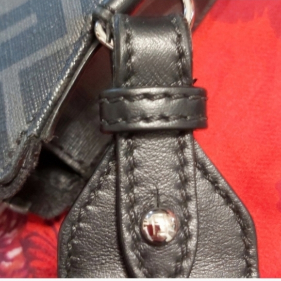 Fendi CLUTCH - Picture 12 of 16